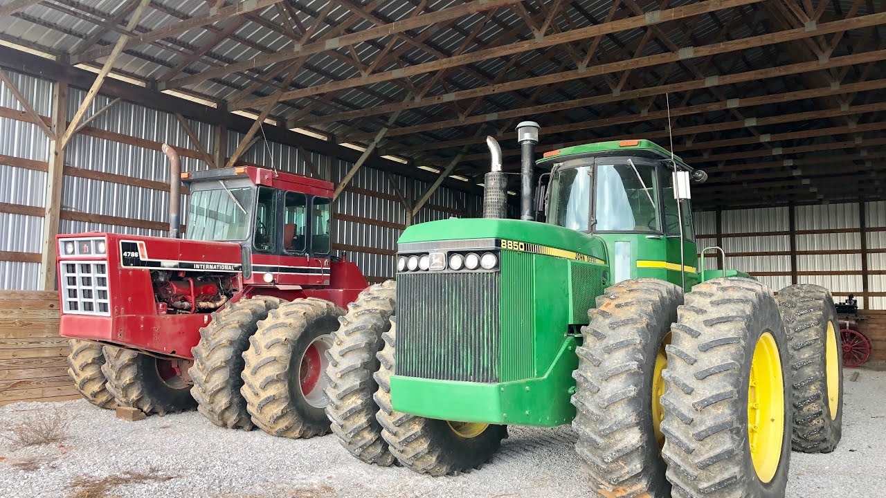John Deere 8850 vs International 4786 Tractor