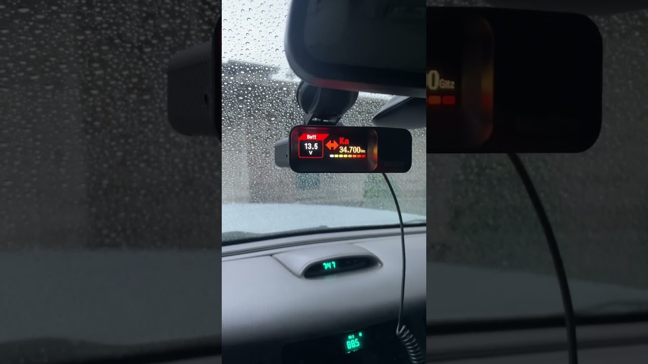 The Sound of Confidence 🏁💨 #radar #r7 #radardetector #dodge