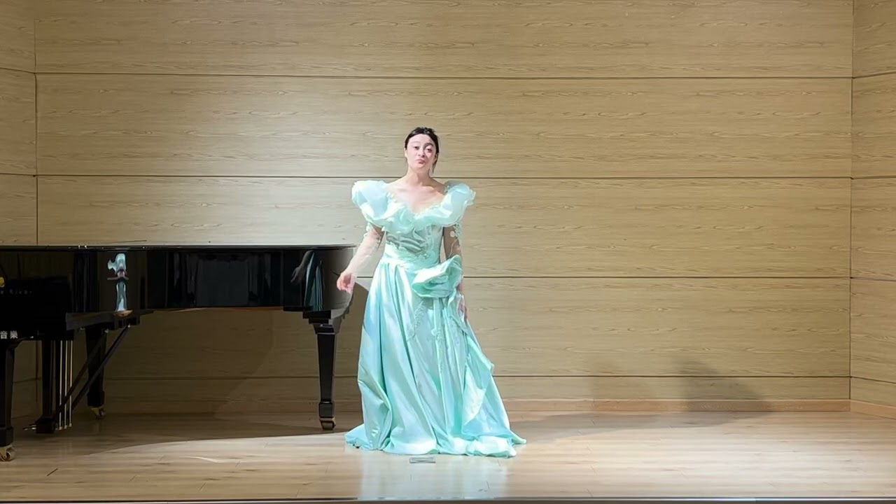 Chinesische Lied   Chi le ge (敕勒歌）  Zhou Liu       (Diana:17J.alt)