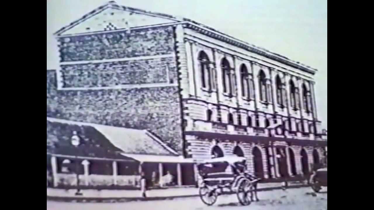 Brisbane | The Queen Street Story (2000)