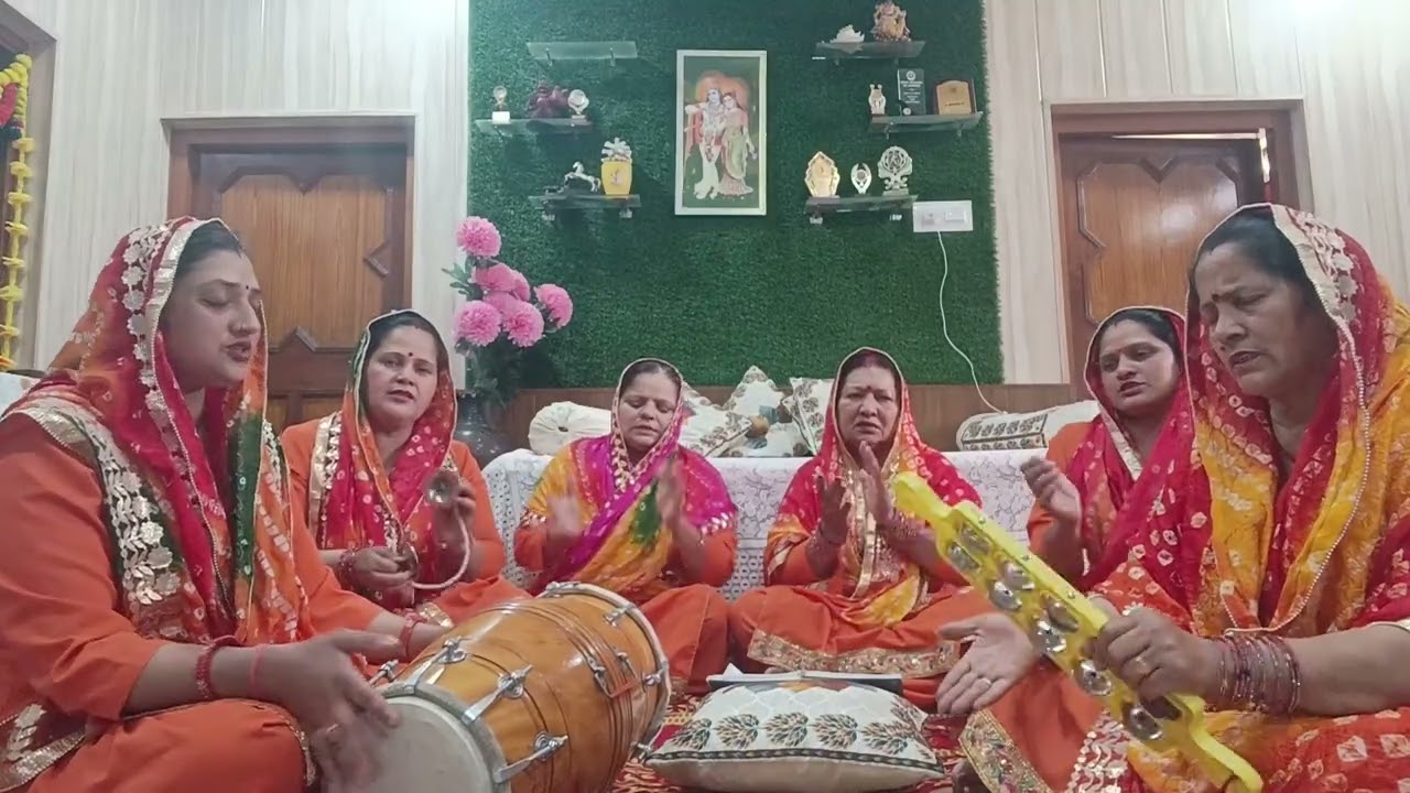 लाल लाल चुनरी चढ़ाओ भगतों❤️🛐 || माता वैष्णो जी का प्यारा सा भजन ❤️||
