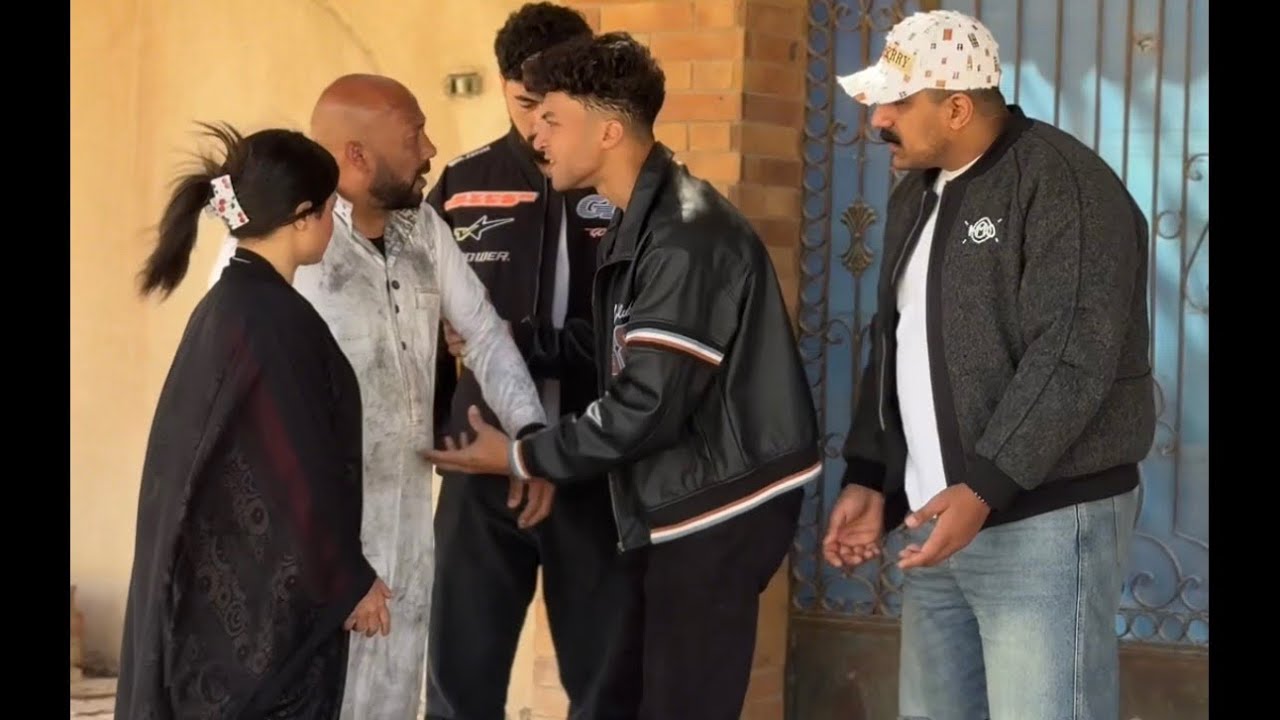 ‏الأخ الكبير رجع من الغربة يختبر أخواته وللأسف😱