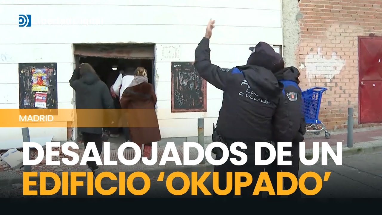 Desalojadas un centenar de personas en un edificio 'okupado' del Ministerio de Vivienda en Madrid