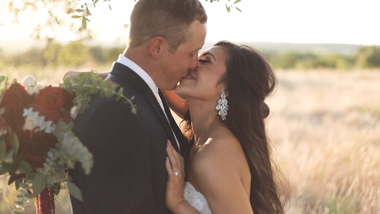 Rustic Chic Wedding || Tiffany & Tyler Wedding
