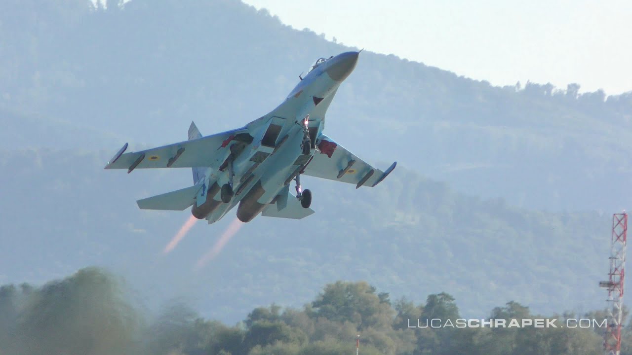 Siaf 2016 - Su-27 Flanker - 4K - Ultra hd