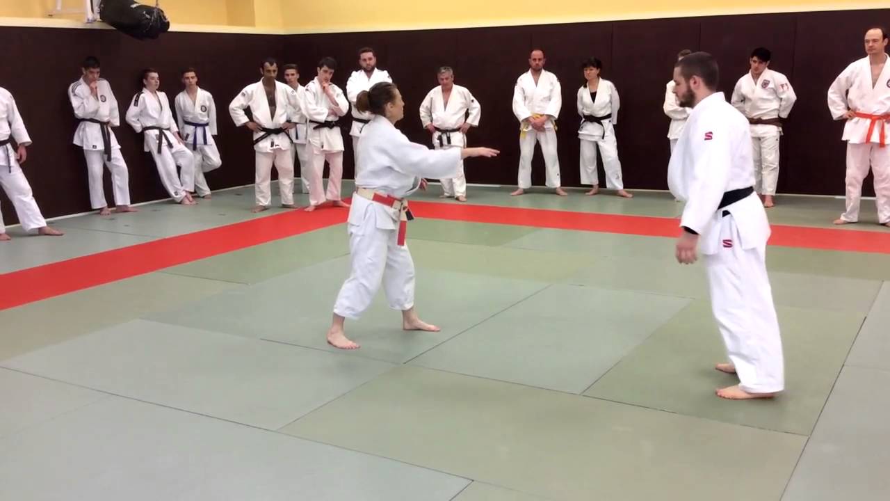 Jane Bridge : O-uchi-gari en reculant