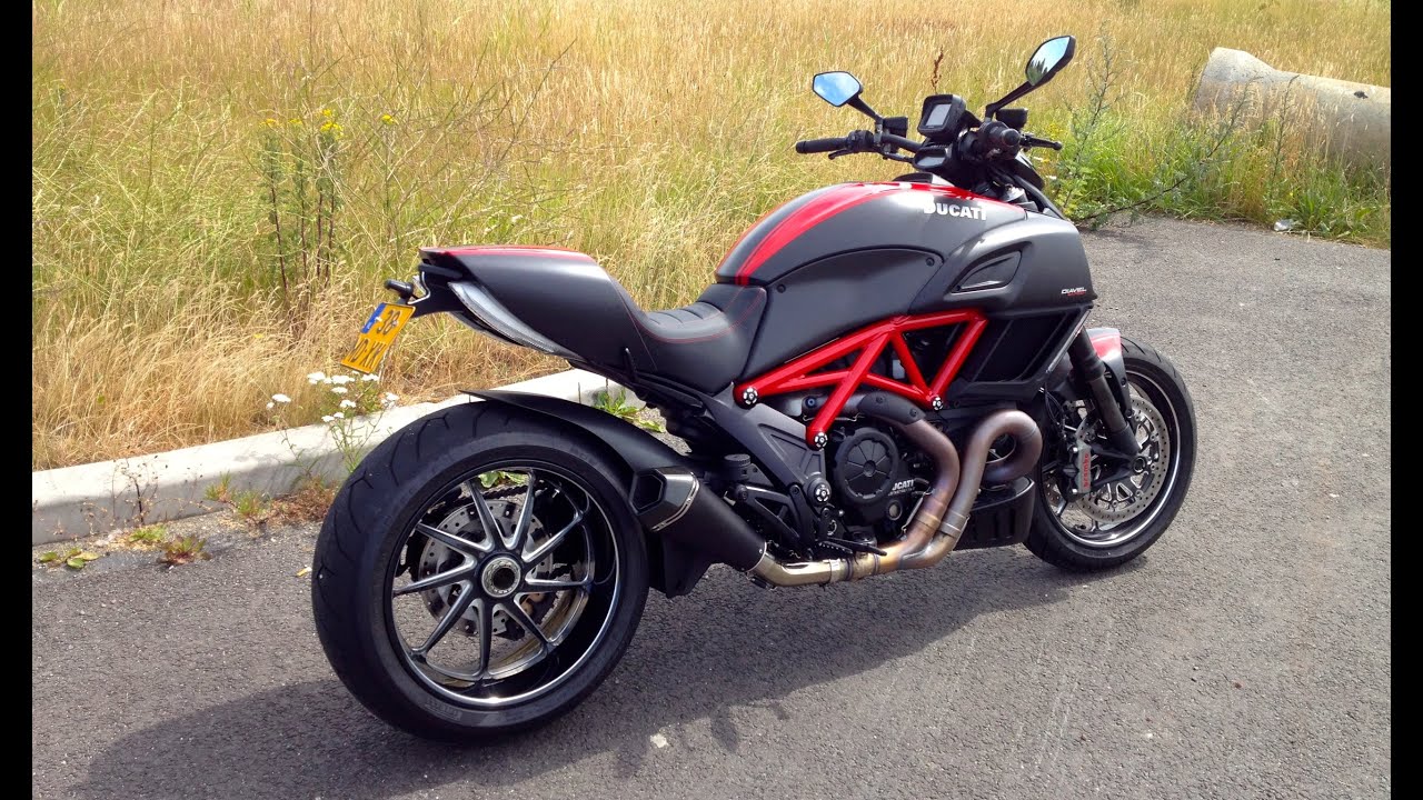 Ducati Diavel Carbon - Remus - GoPro Chesty