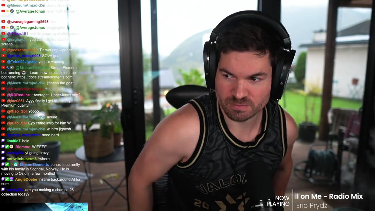 NEW VAL PATCH NEW GUN NEW VCT SKINS :O YOUTUBE STREAM?