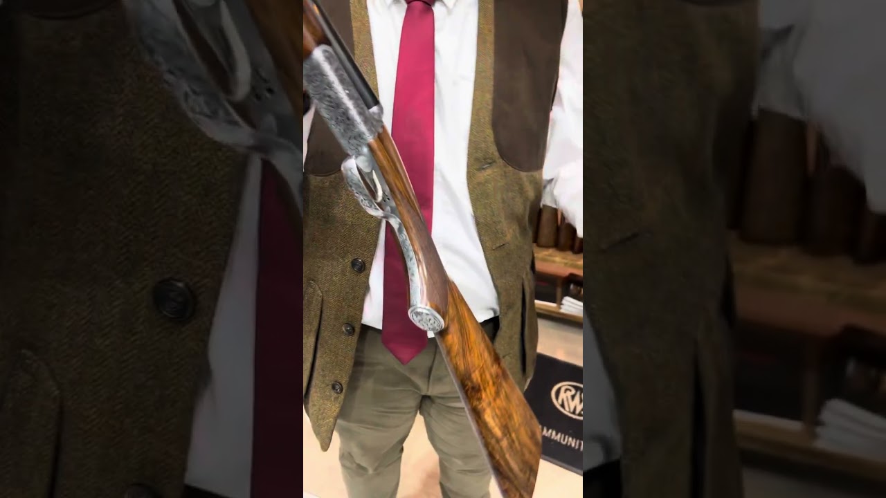 Rizzini BR550 Deluxe 20 bore . Modern side by side shotgun . #rizzini #shotgun #gameshooting #gun
