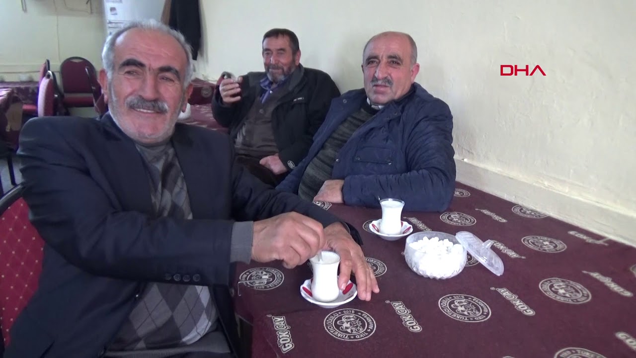 Kahvede çay yerine süt içiyorlar