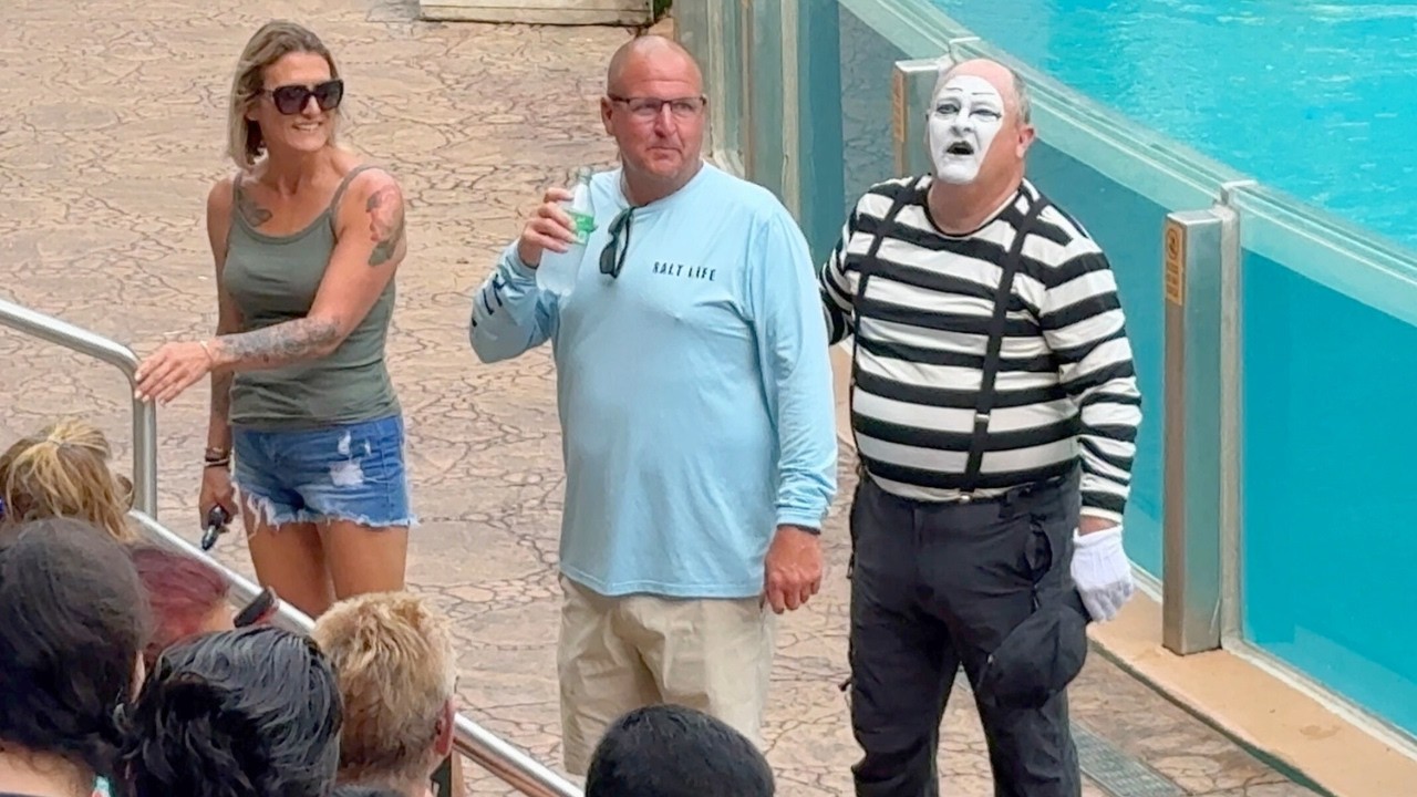 Tom The Famous Seaworld Mime | Tom the Mime