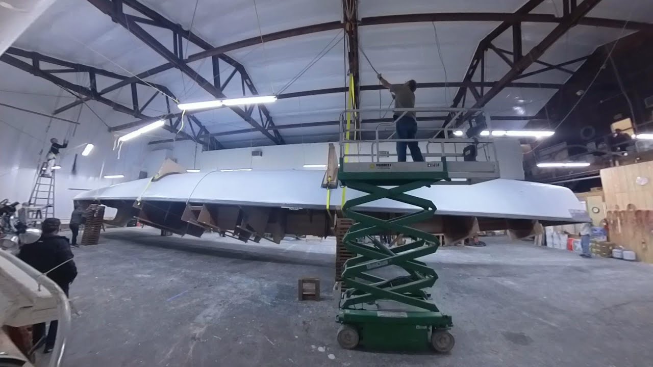 Turning the Boat, 80' Wiley/Rander Global Explorer