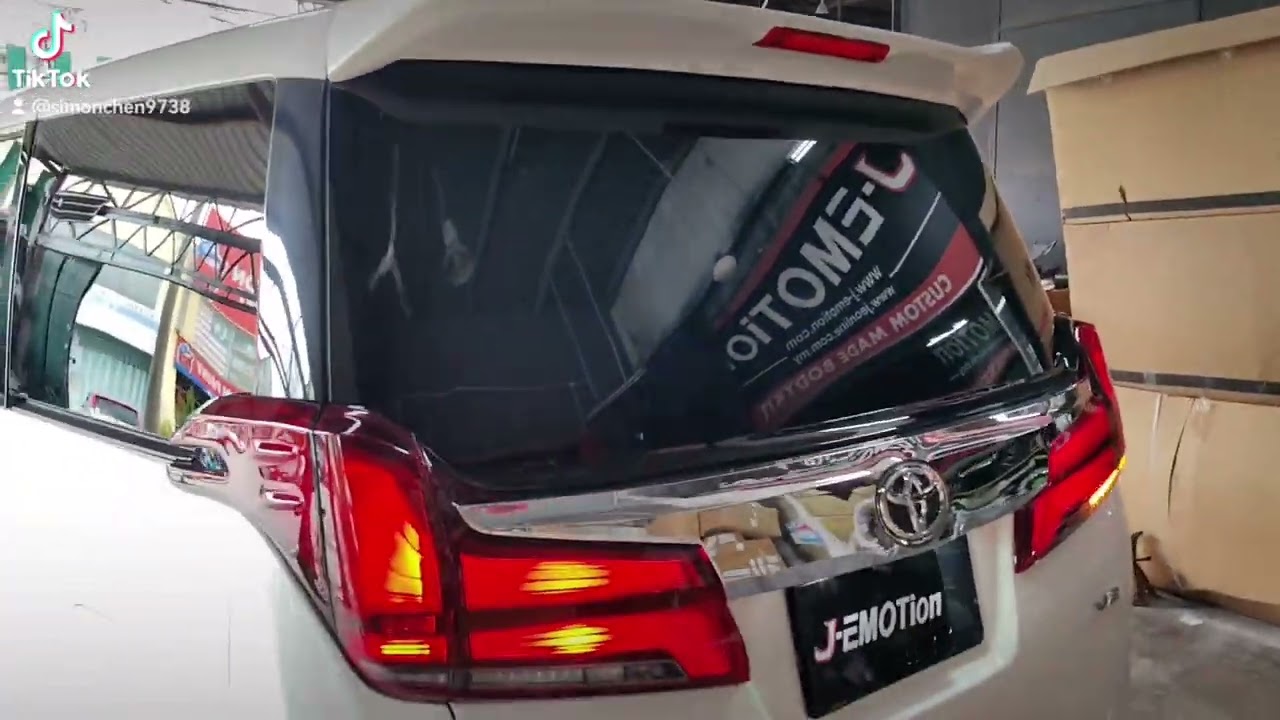 TOYOTA ALPHARD 2002-07 ANH10 CONVERT TO 2018-20 AGH35 ALPHARD FACELIFT BODY PARTS (J-EMOTION DESIGN)