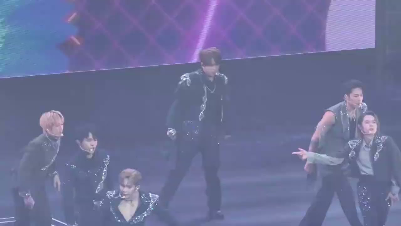 MIRROR《 Ignited｜DNA is U｜Rocketstar｜Hunt You Down 》【MIRROR First Day 2026】2026.01.01 4K 姜濤 FanCam