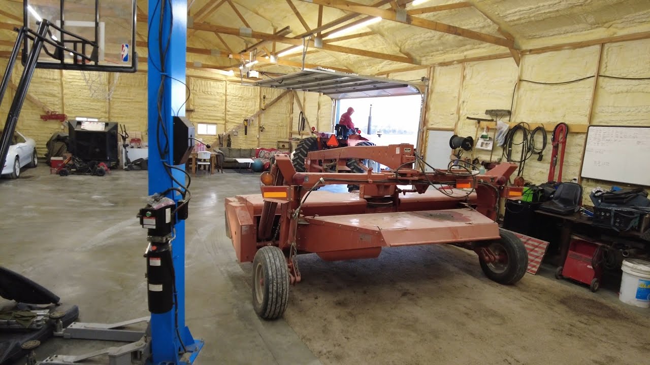 How to service a Hesston 1372