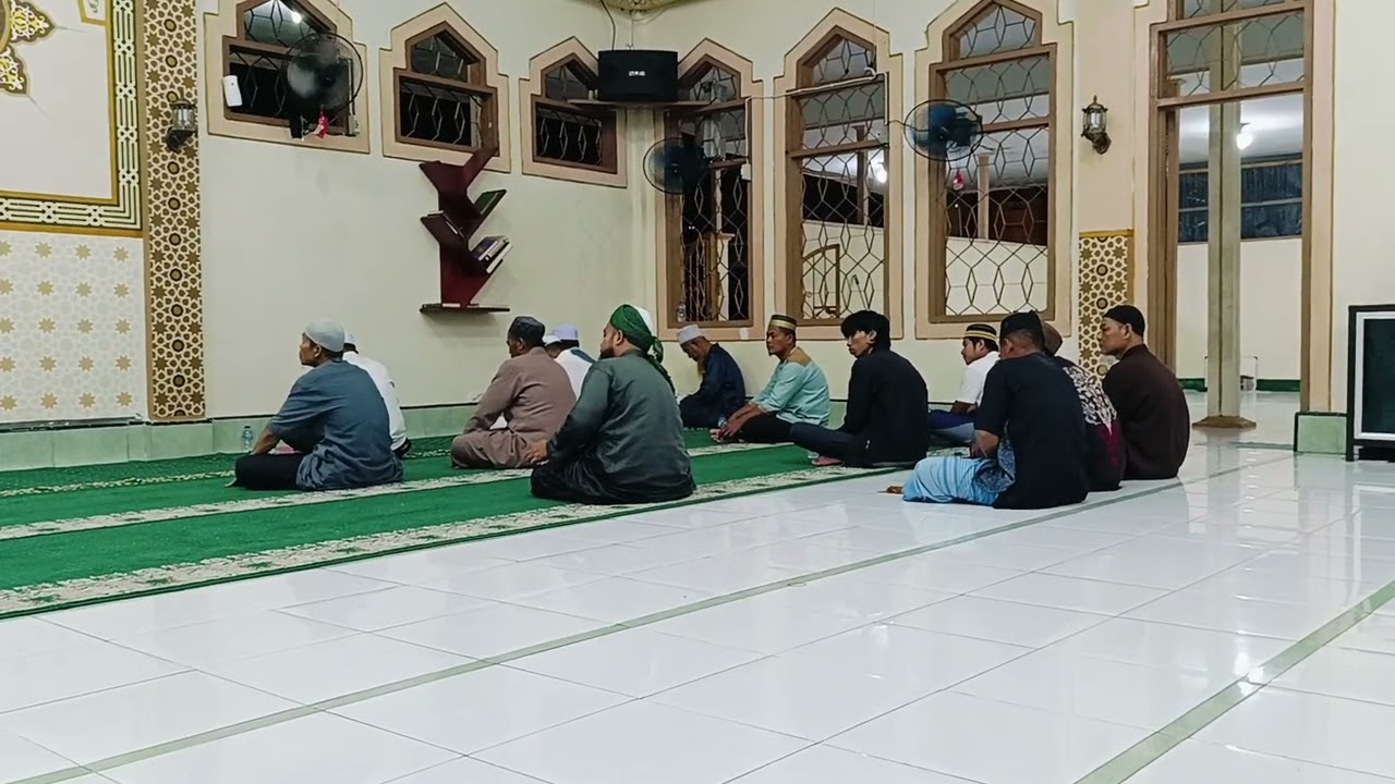 USTADZ SAIFUL, CERAMAH SEBELUM SHOLAT TARAWIH DI MASJID SABILILLAH KAIMANA PAPUA BARAT.