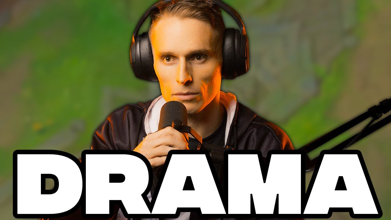 Neace exposes himself on stream