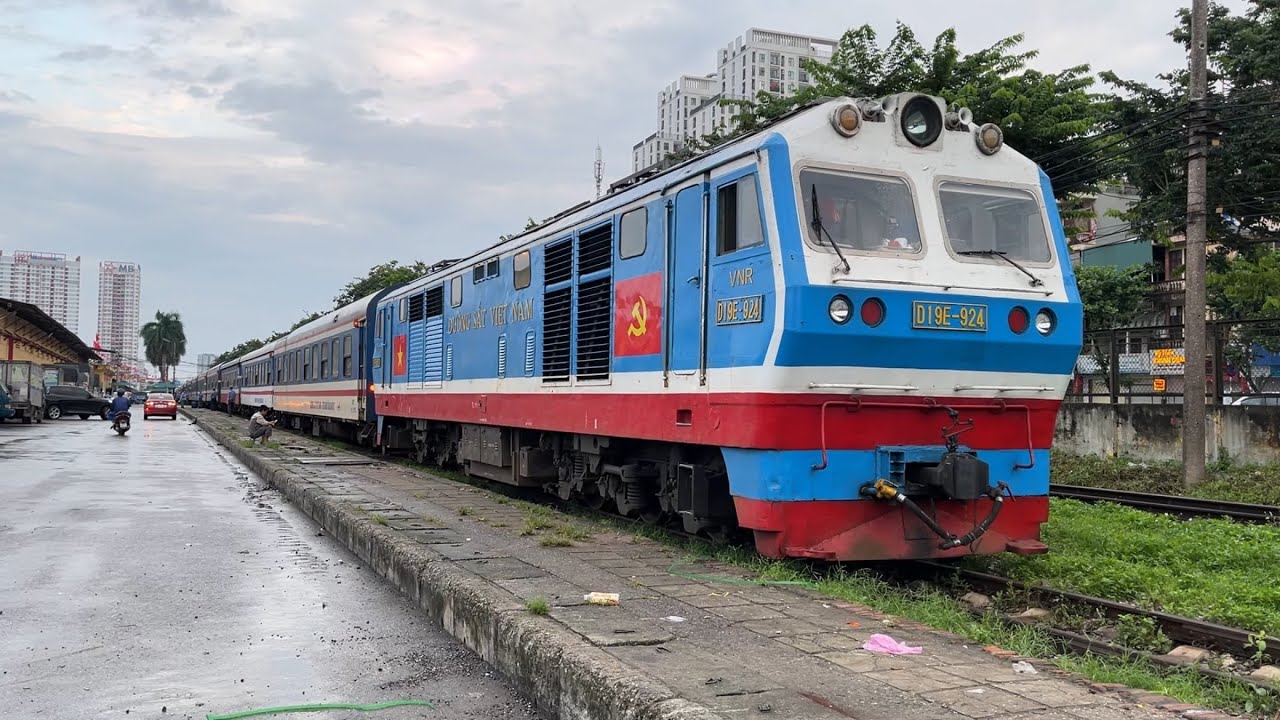 [298] Những Đoàn Tàu Bắc - Nam Bị Ảnh Hưởng Do Lệnh Cấm Đường Tổng Duyệt Diễu Binh Ngày 2/9