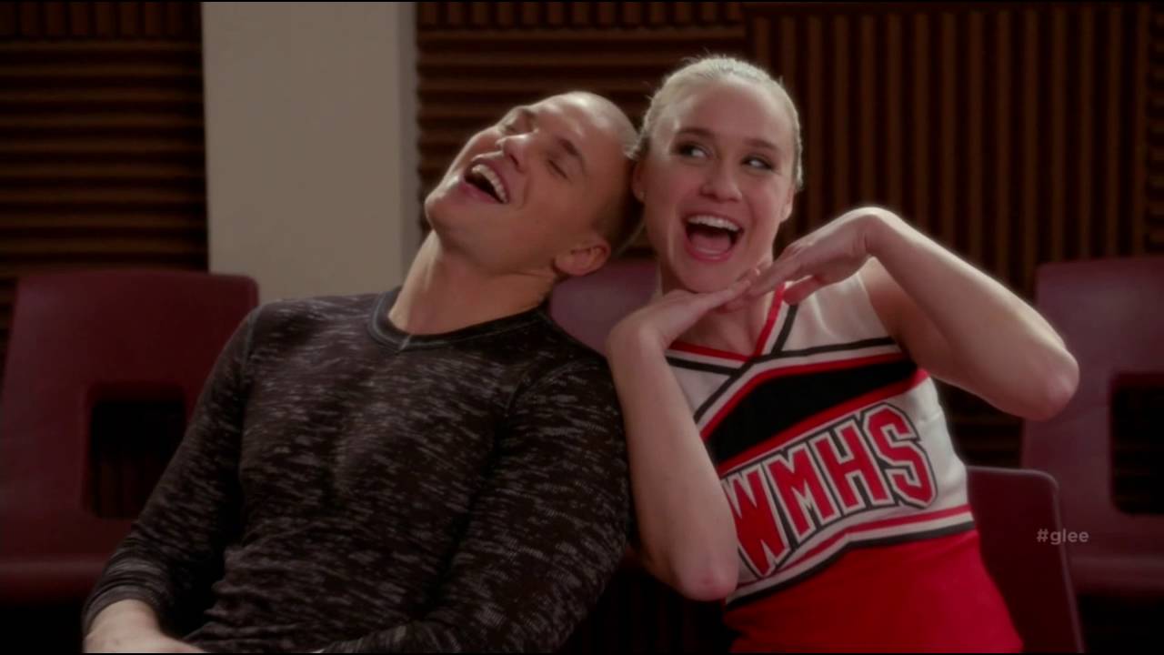GLEE Full Performance of Friday I'm in Love