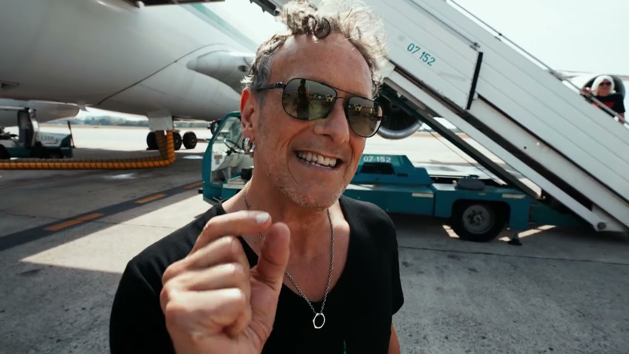 DEF LEPPARD - Behind The World Tour Episode 4: Buenos Aires & Hollywood FL 