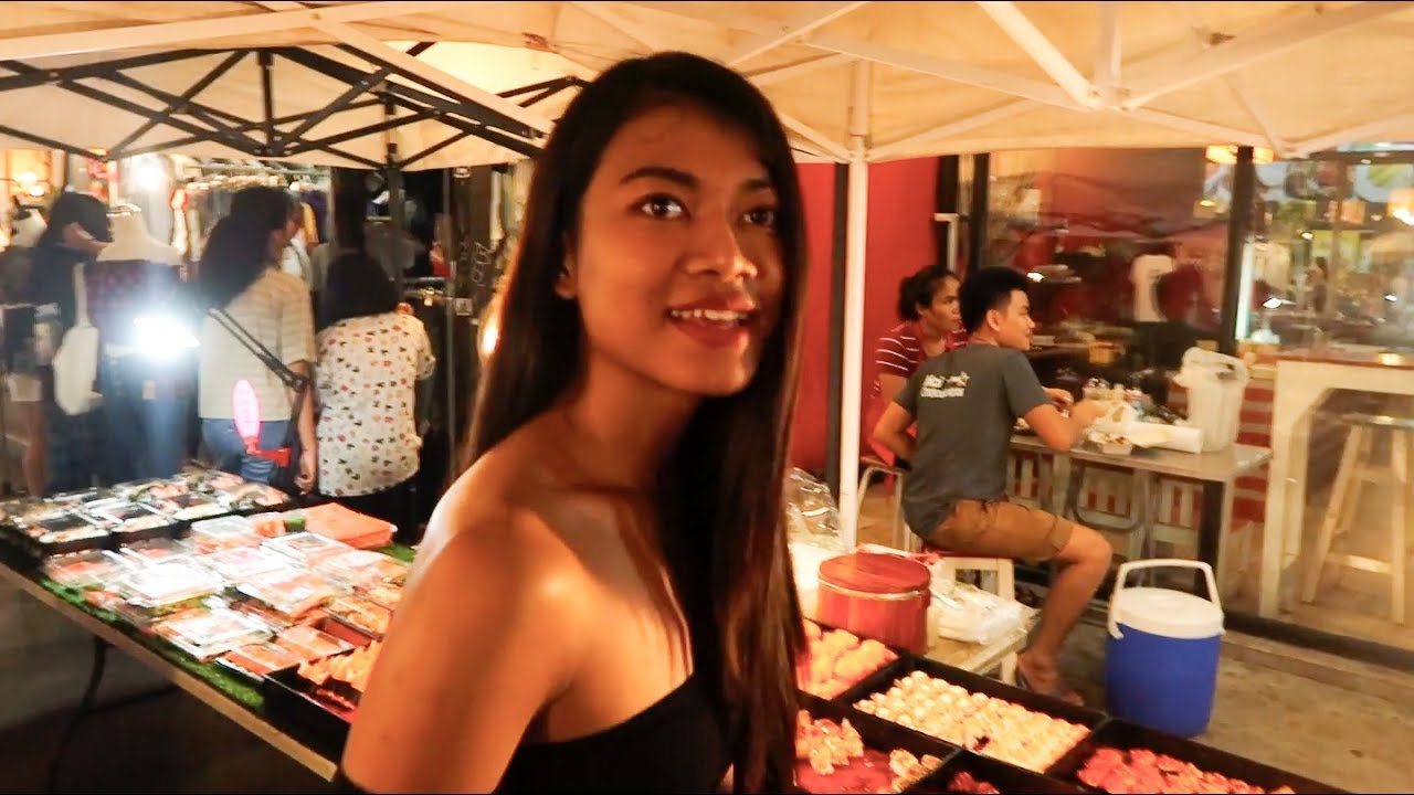 Bangkok Nightlife - JJ Green Night Market