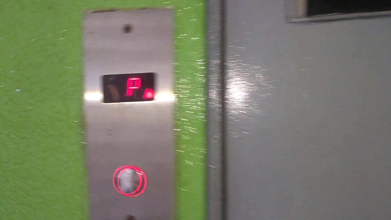 2 ELEVADORES SÛR SUPERSÛR DOS ANOS 70 COM MOTOR ÉPICO E OTIS LEVELMANTE MODERNIZADO