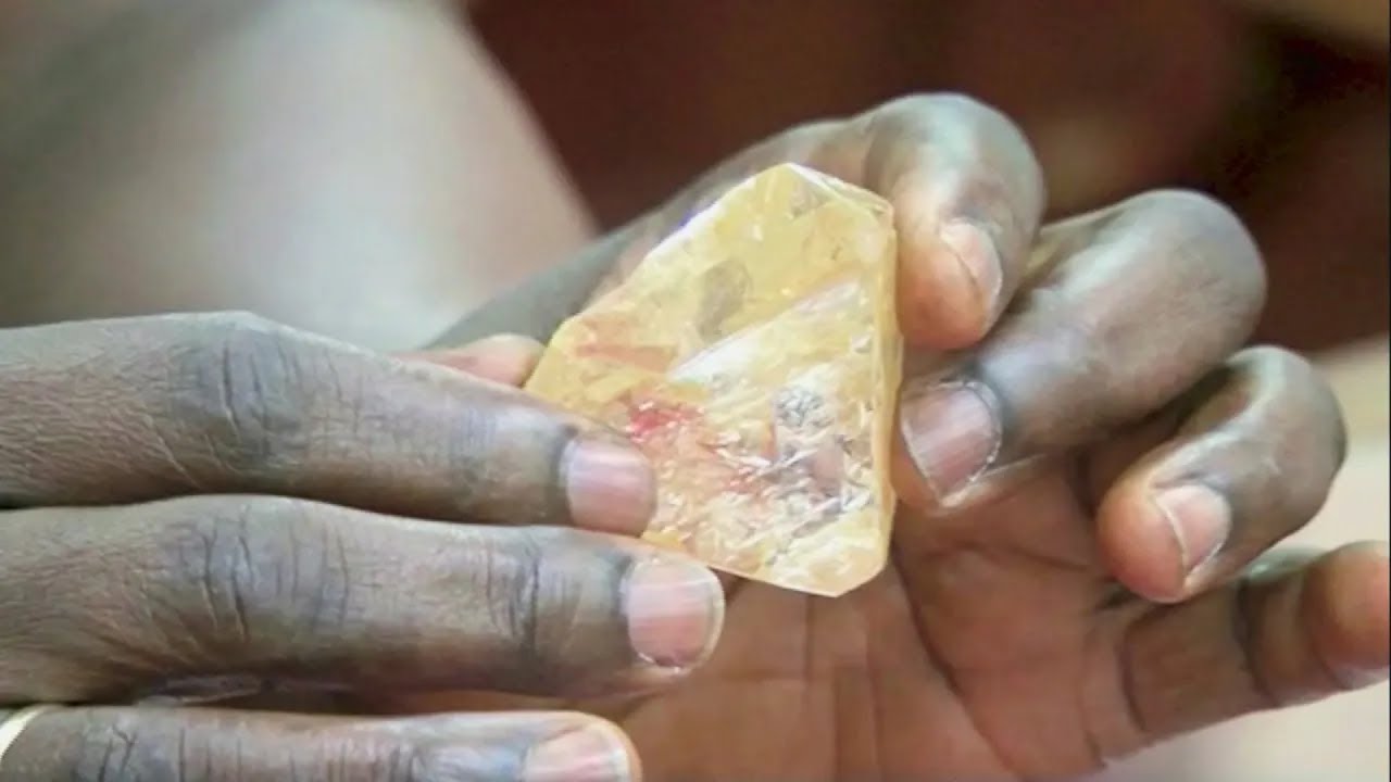 Luckily our Country has no Diamond, Blood Diamond movie recap !! mystery recapped