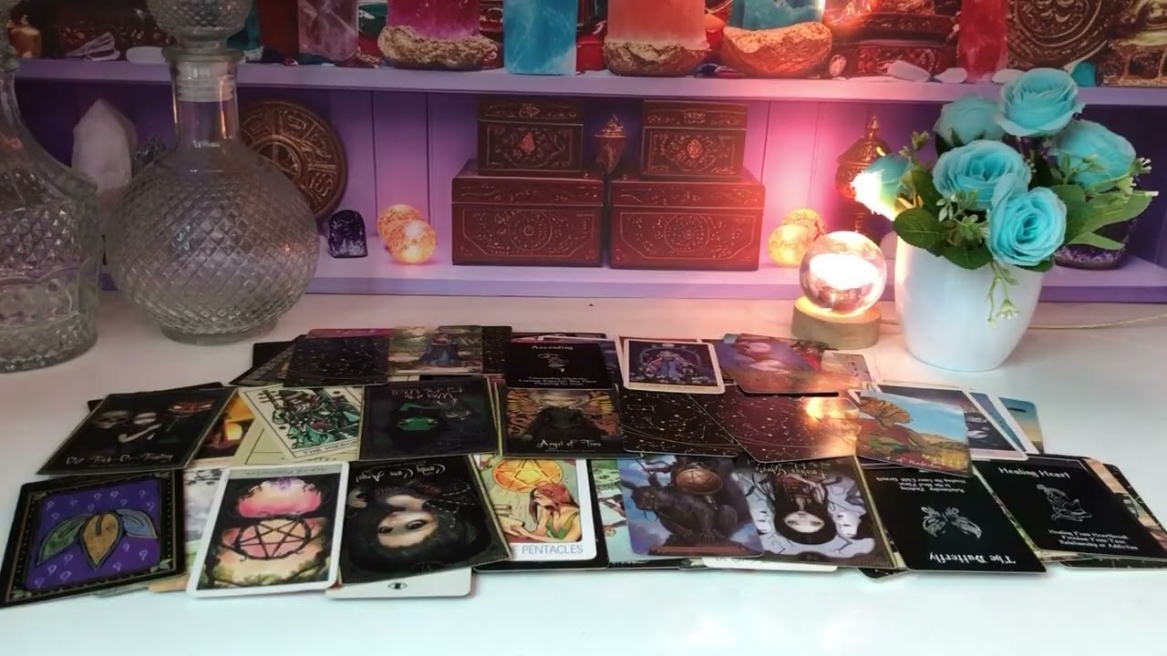 LEO   - THEY ARE IN LOVE WITH YOU 😻 SINCE YOU DID THIS LEO  LOVE TAROT READING TAROT READING