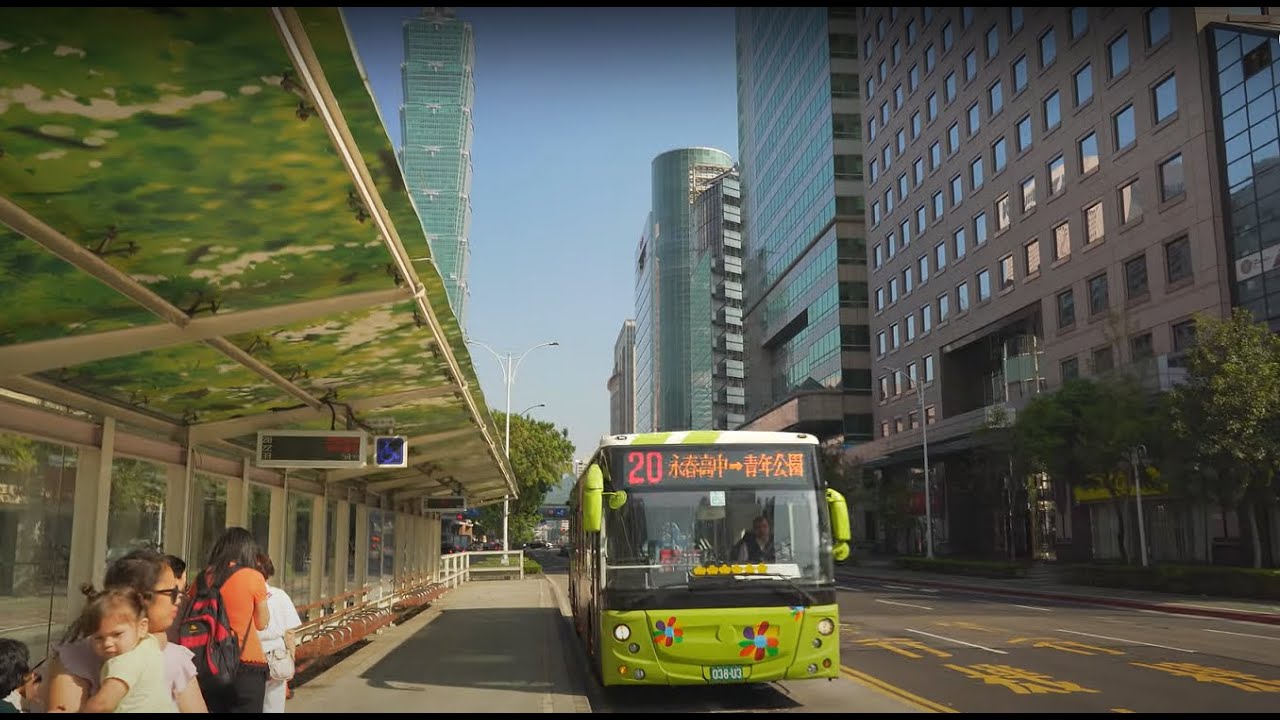Taiwan, Taipei, bus ride from Xinyi Guangfu Rd. Intersection to Xinyi Xinsheng Rd. Intersection