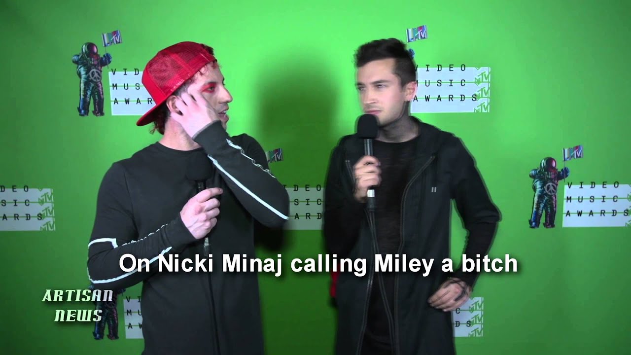 TWENTY ONE PILOTS TALK MTV VMAS KANYE FOR PRESIDENT, NICKI MINAJ AND MILEY CYRUS