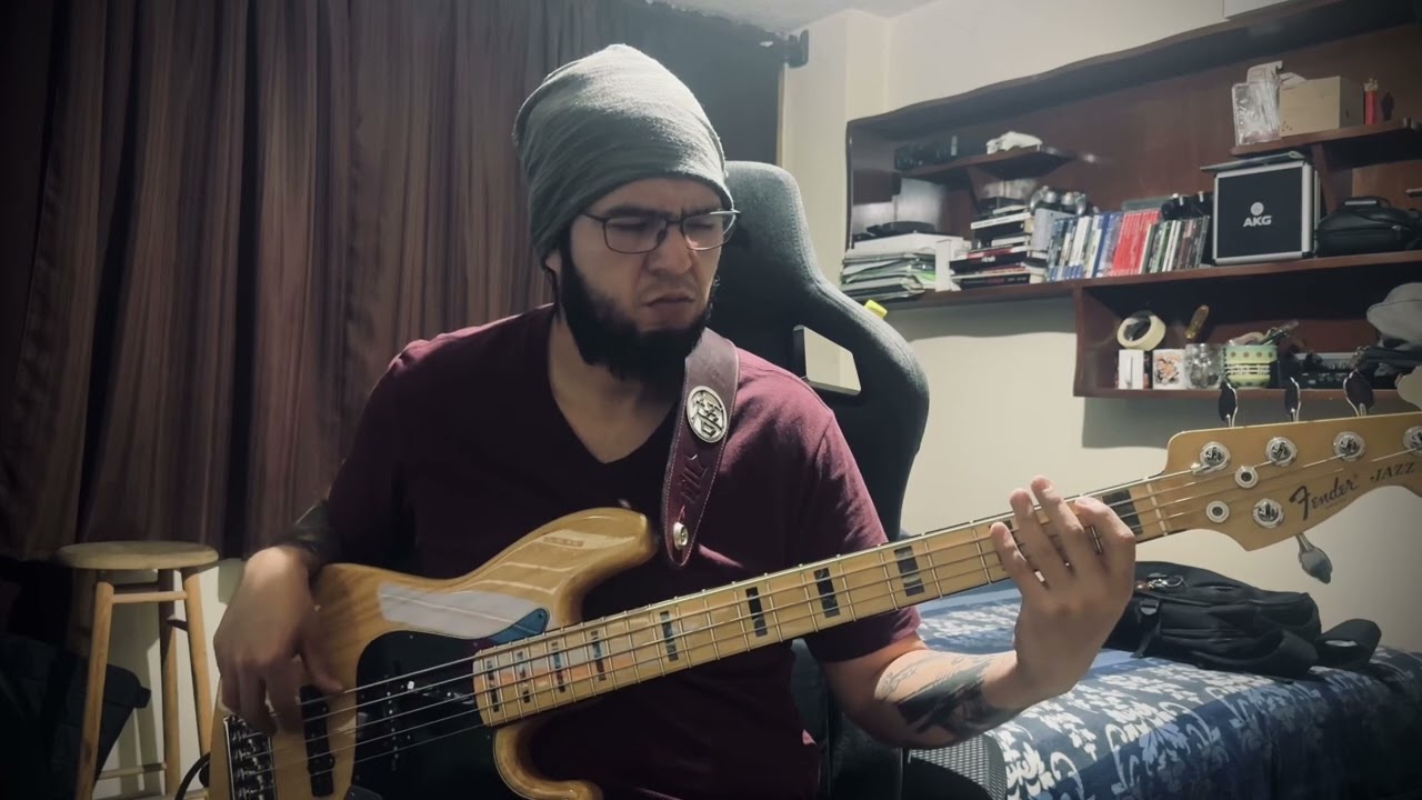 Toxic by Couch (Bass Cover)