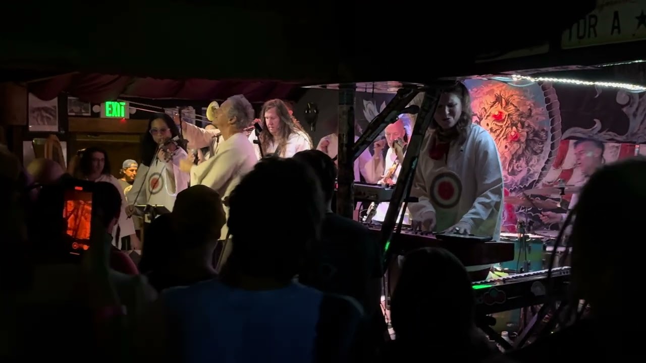 The Polyphonic Spree - Section 17 (Suitcase Calling) LIVE @ Pappy & Harriet’s in Joshua Tree
