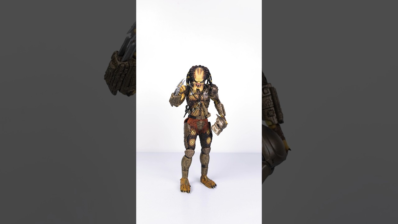 Unboxing the NECA Jungle Hunter Predator