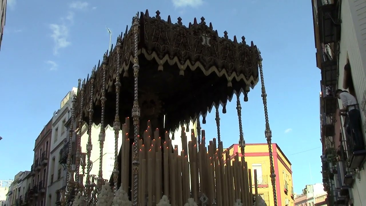 Virgen Buen Fin. La Lanzada Sevilla. Conde de Torrejón esquina con Corredurías. Semana Santa 2022