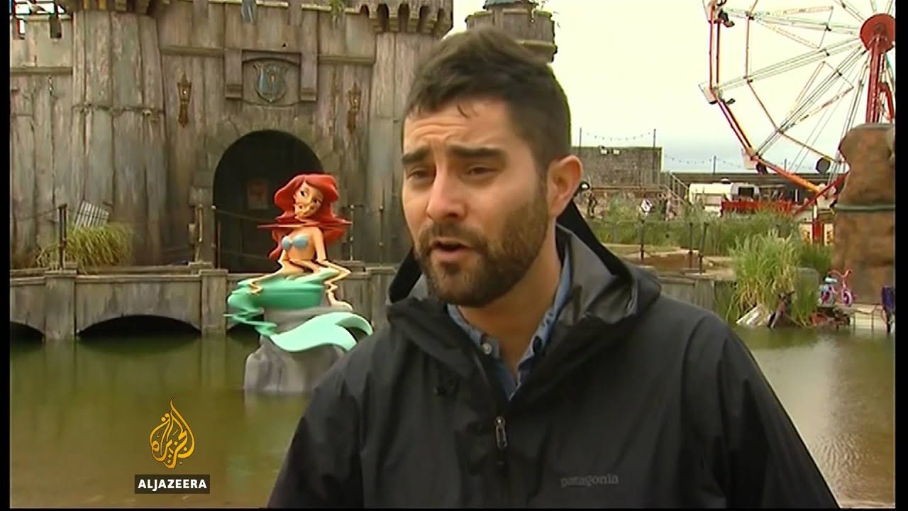 Banksy's 'Dismaland' drawing curious crowds to UK's Somerset