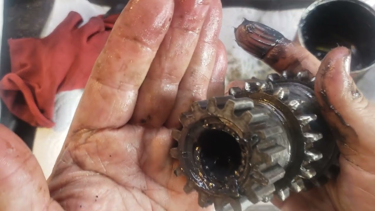 Building the 1931 Harley-Davidson VL Part by Part- Reassemble the Transmission Part  B - Episode 35