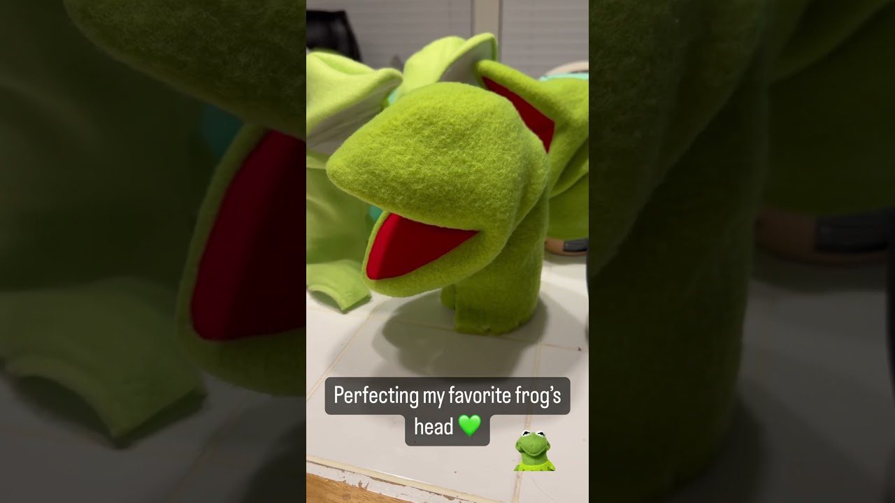Kermit puppet build 💚🐸