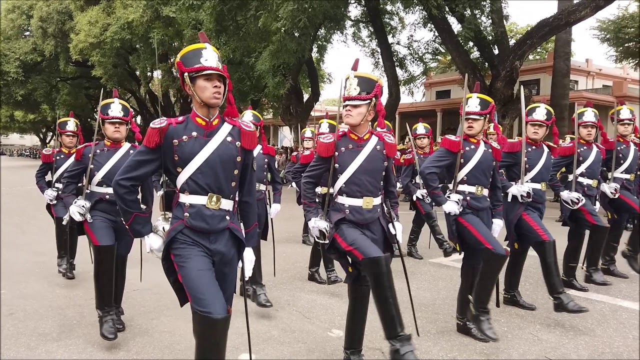 DESFILE GRANADEROS