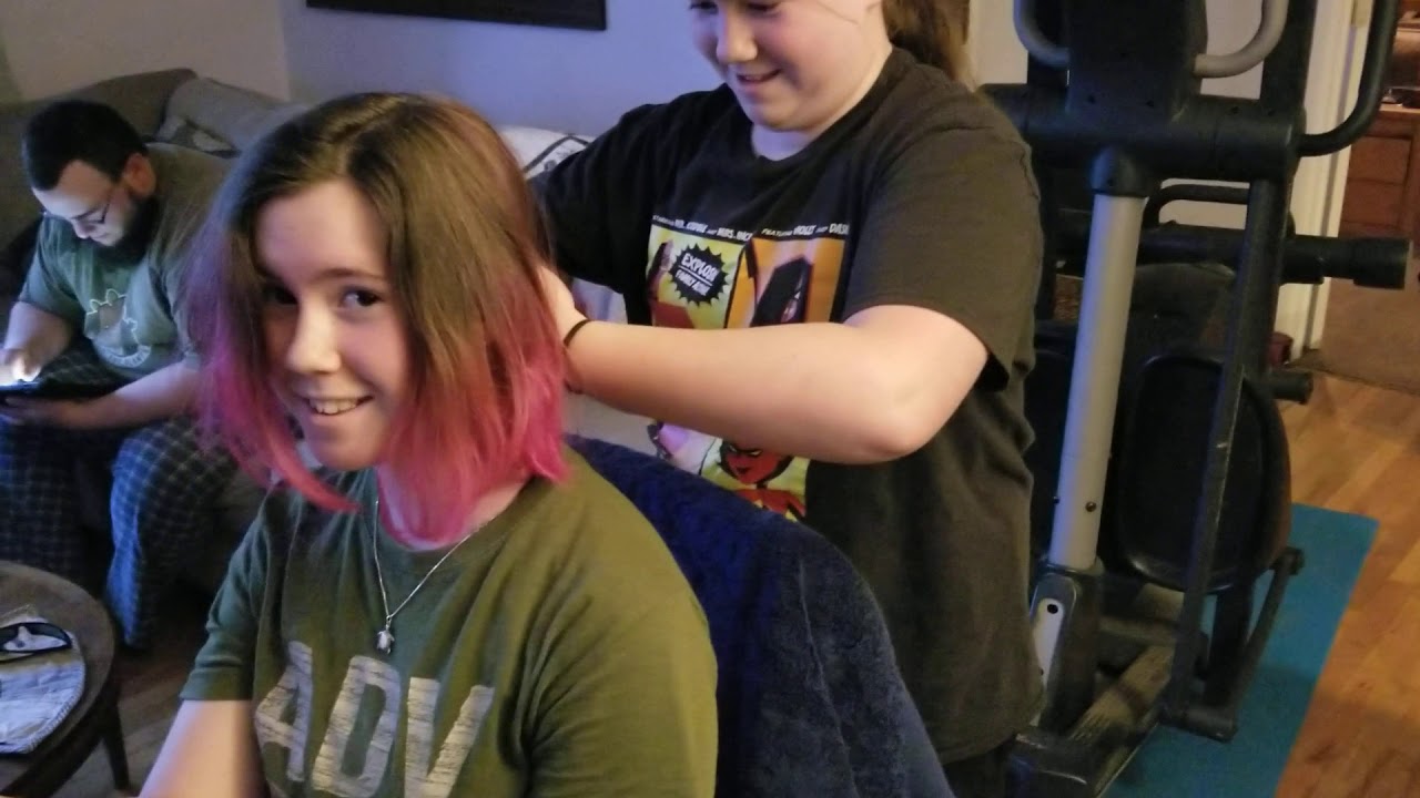 Anna's haircut, did you lose a bet?