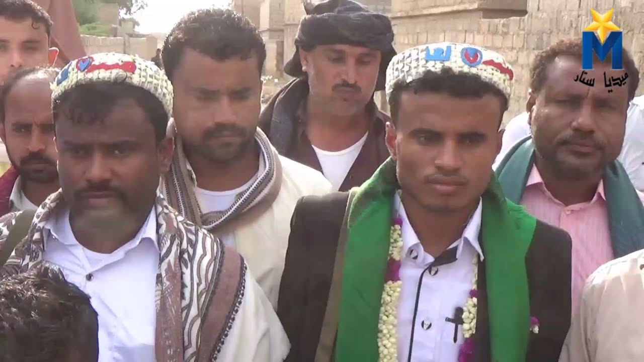 زفه البدر العريس عبدالملك علي عطيري وسط فحة الاهالي والحاضرين للمنشدين عبدالواحد الجري واحمد الواصل