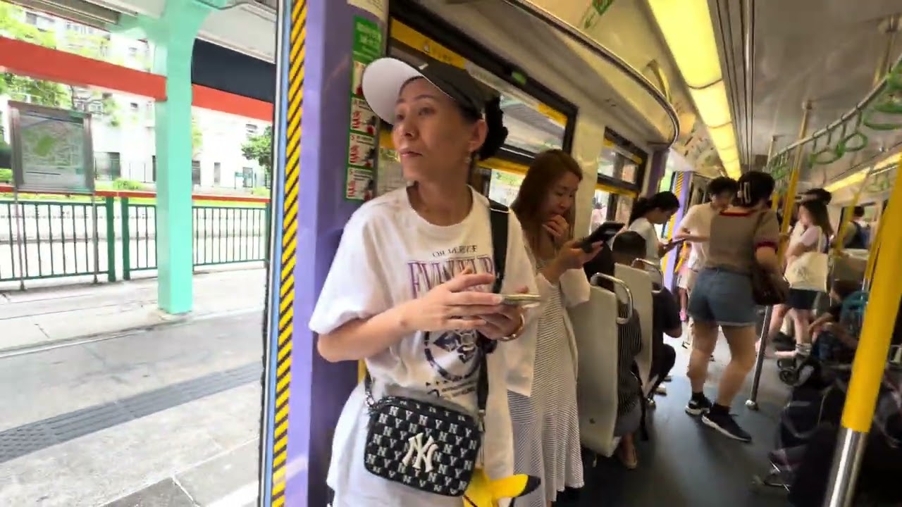 輕鐵751路綫第四期列車1122翠湖至頌富