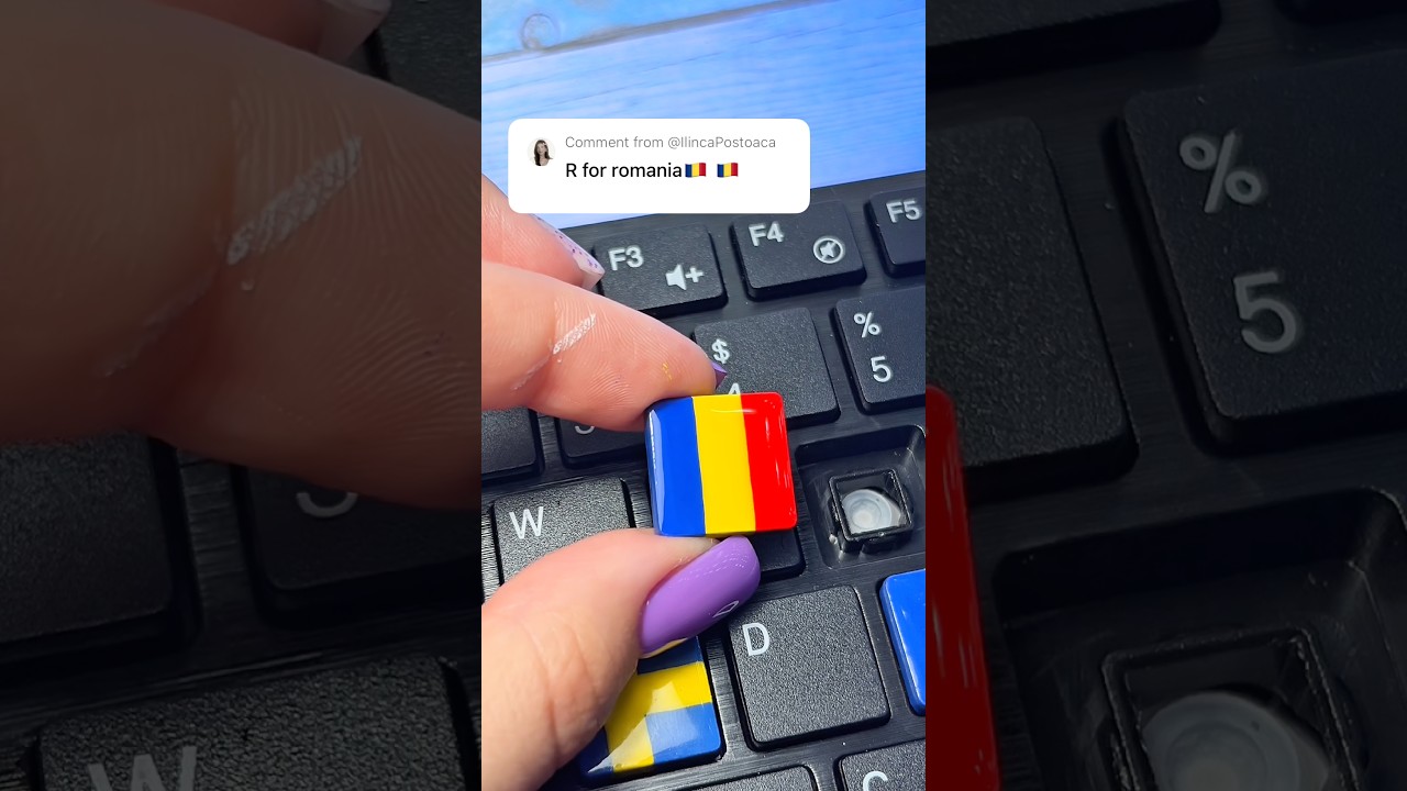 Drawing R for Romania 🇷🇴 country! Then Drawing on my keyboard! #keyboard #diy #country #flag