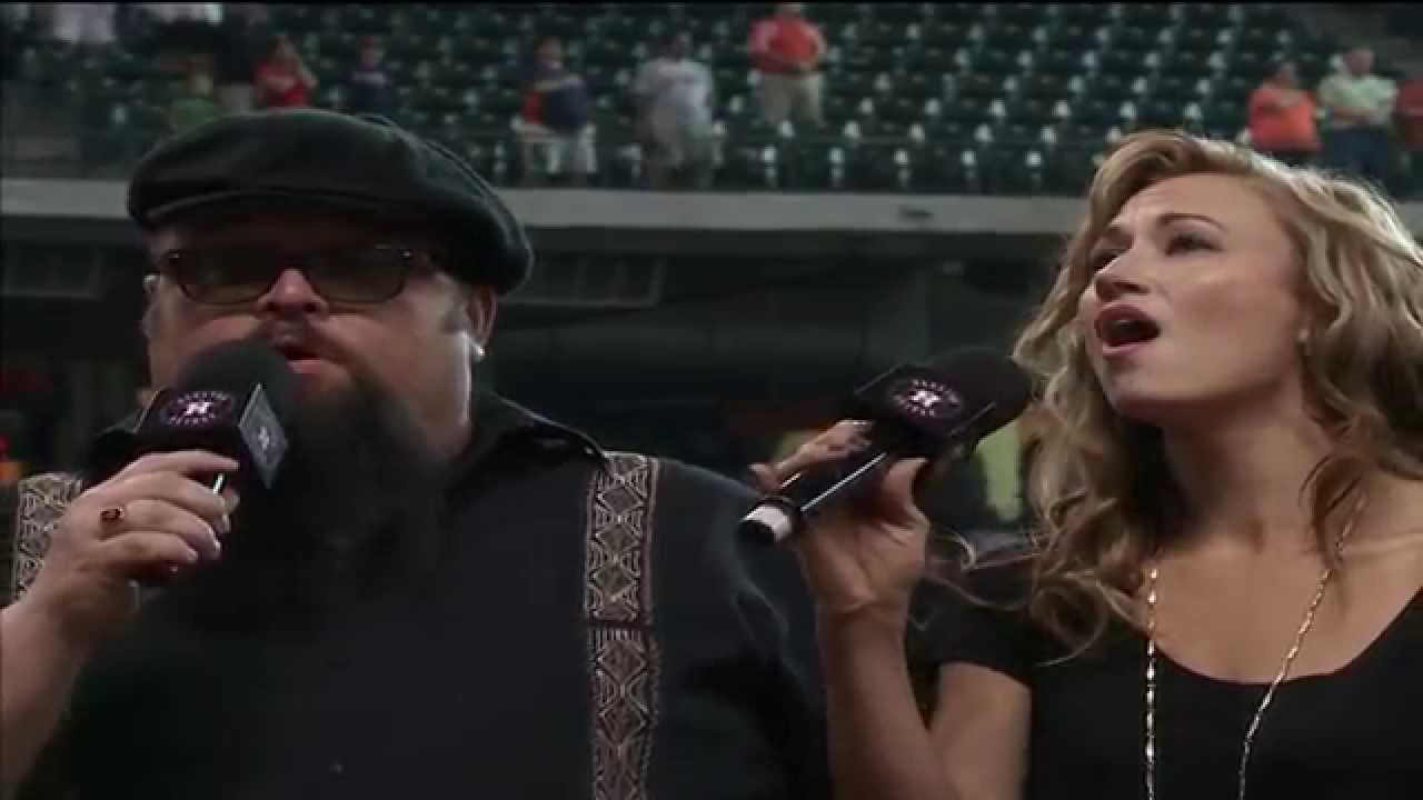 Johnny Riley and Kathy Ross sing 