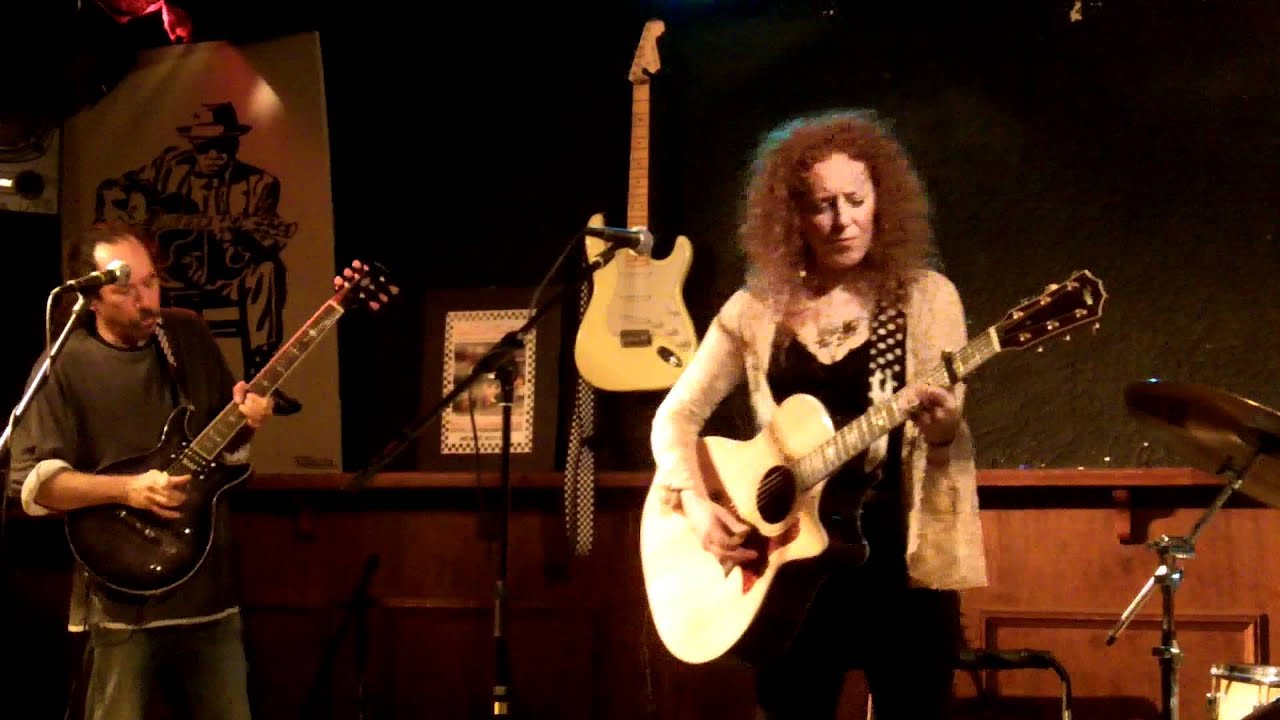 Kirsten Thien 