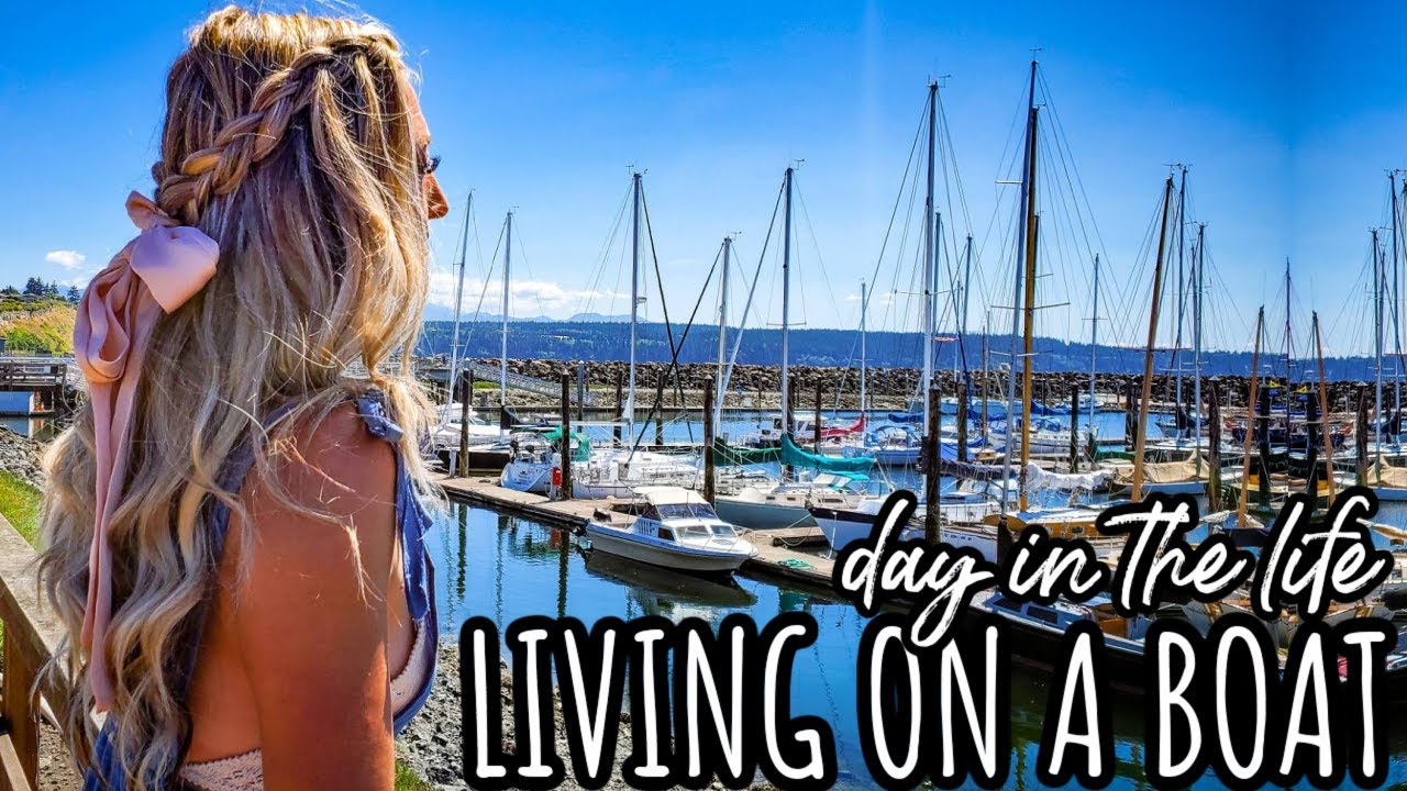 WHAT IT'S LIKE TO LIVE ON A BOAT FULL TIME 🛥 Day In The Boat Life ⚓️ SOLO FEMALE TRAVEL - EPISODE 82