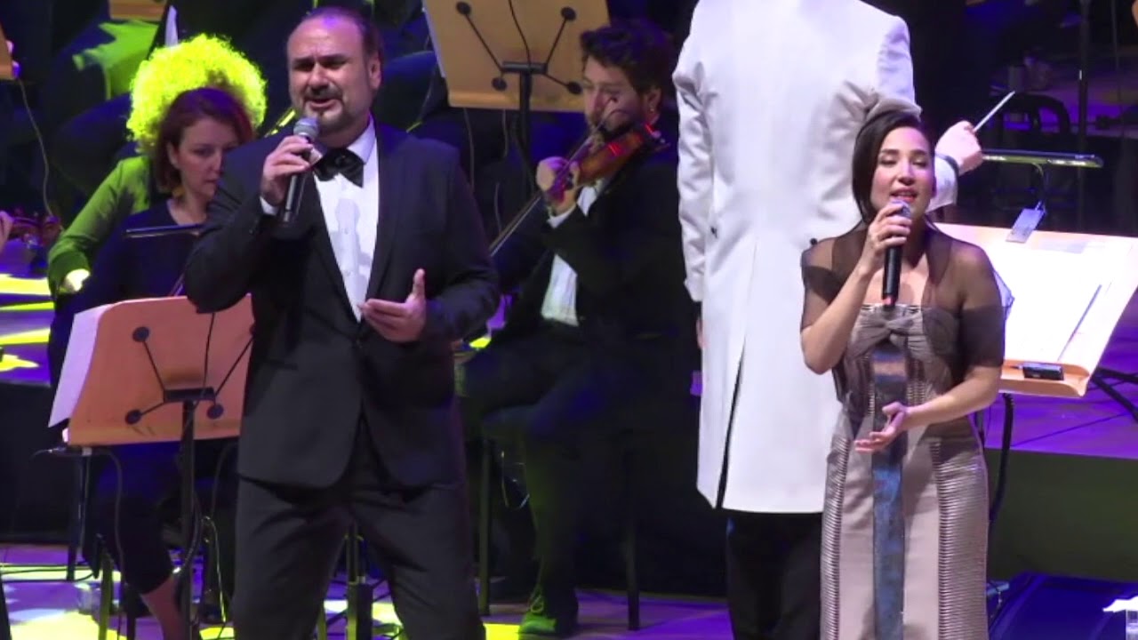 İpek Açar & Hakan Aysev - Seninle Her Şeye Varım Ben