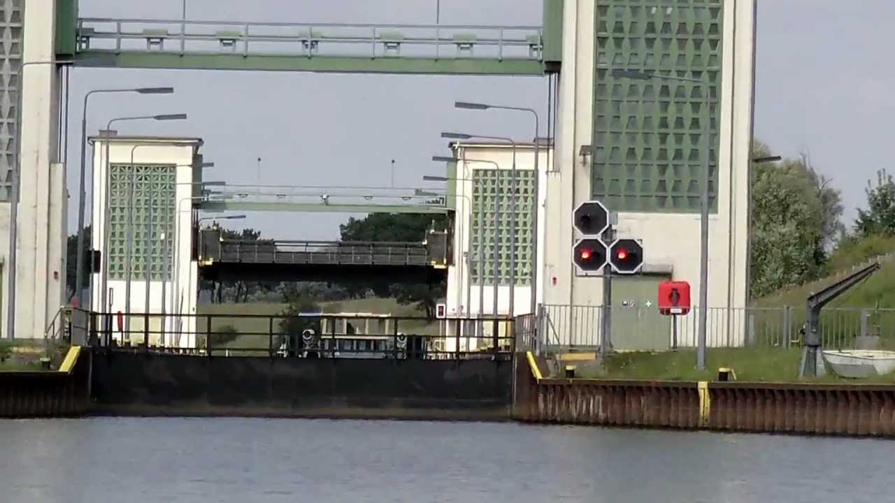 Schleuse Hohensaaten