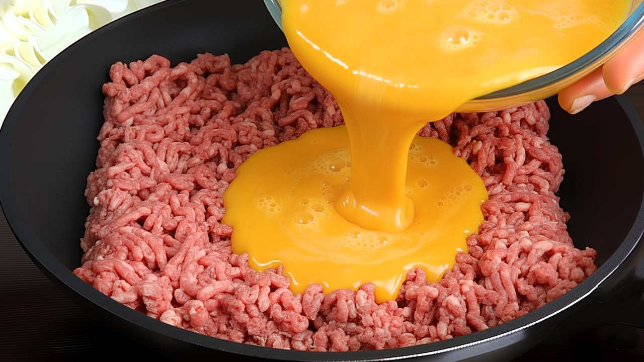 Фарш с яйцами вкуснее пиццы! Новый, восхитительный рецепт за 15 минут!