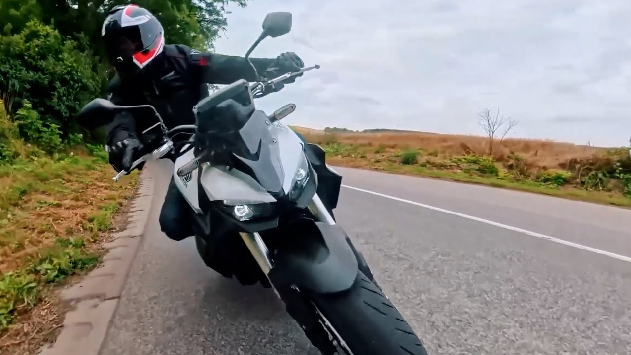 Honda CB1000 Hornet (2025) - Na mivan te kis mozdonyka?!