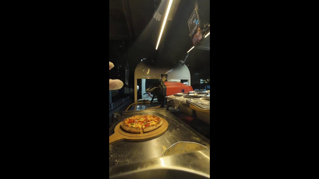 No Talking, Just Fresh Pizza |🤫 無言で焼くピザ | 2026-03-17 18:45:07